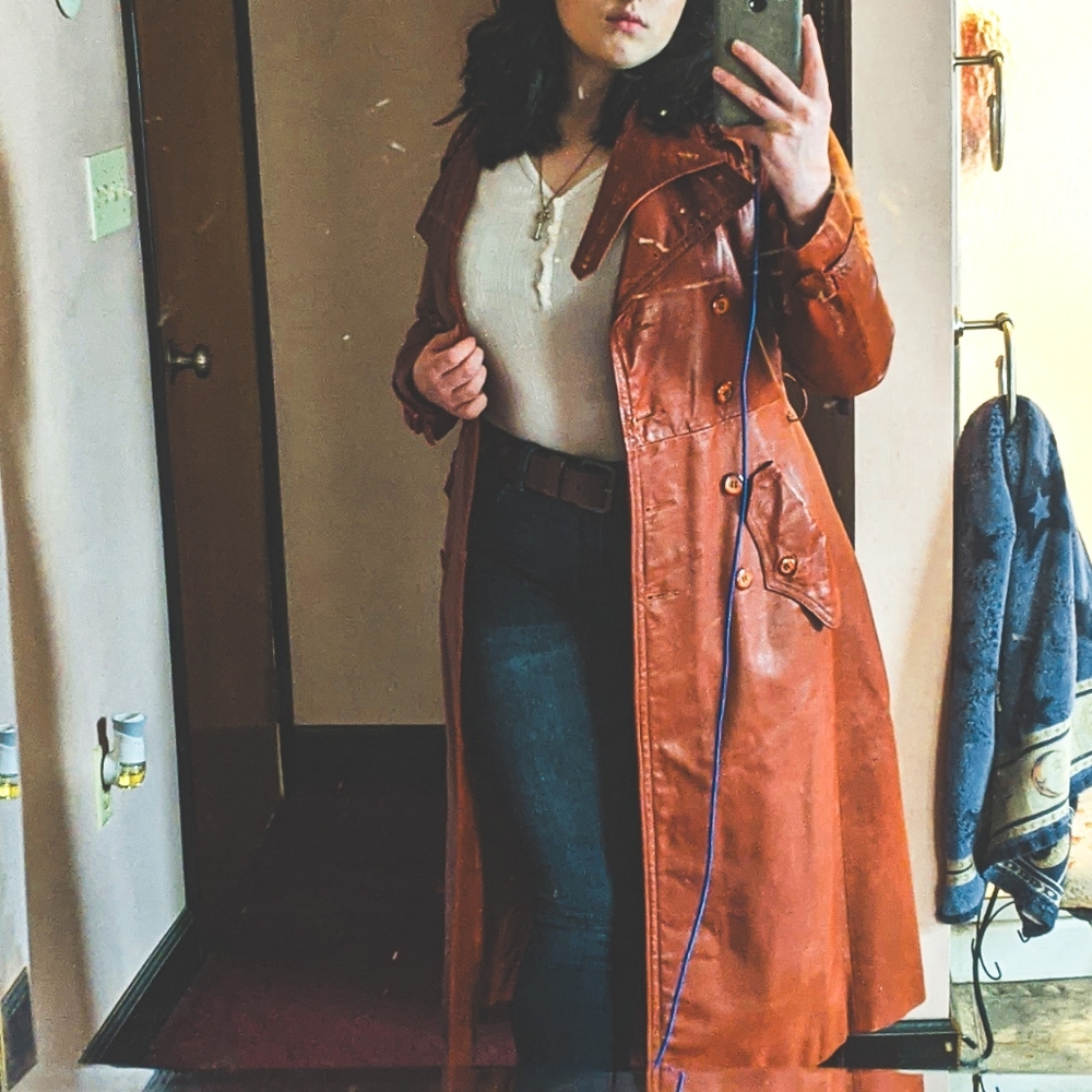 100% Leather | Ladies Trenchcoat